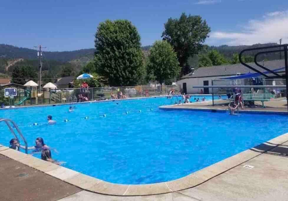 Penthouse Mountain Haven With Community * Kellogg