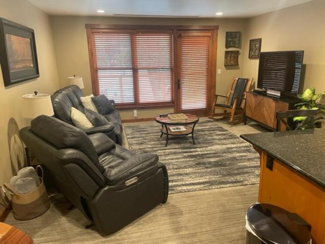 Penthouse Mountain Haven With Community Apartment *
